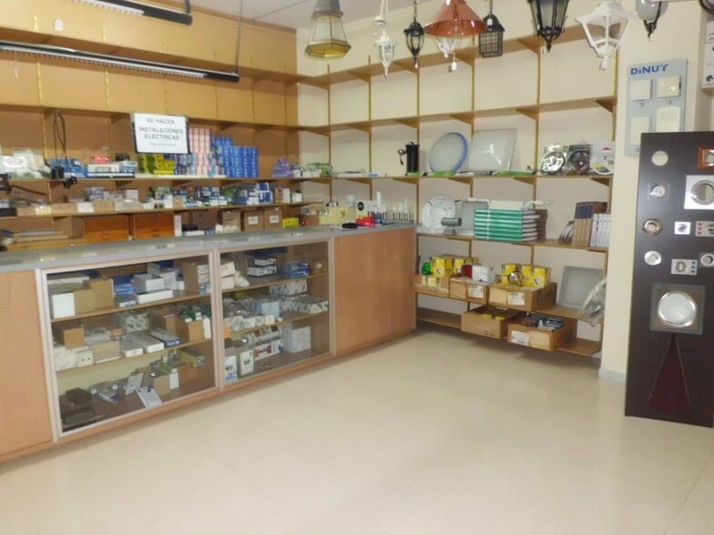 Retail in El Ejido, Almería for sale - Building Photo - Image 2 of 9