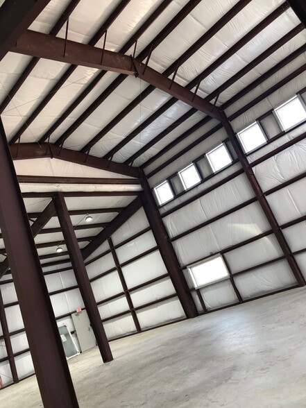 4955 Bell Springs Rd, Dripping Springs, TX for sale - Interior Photo - Image 3 of 13