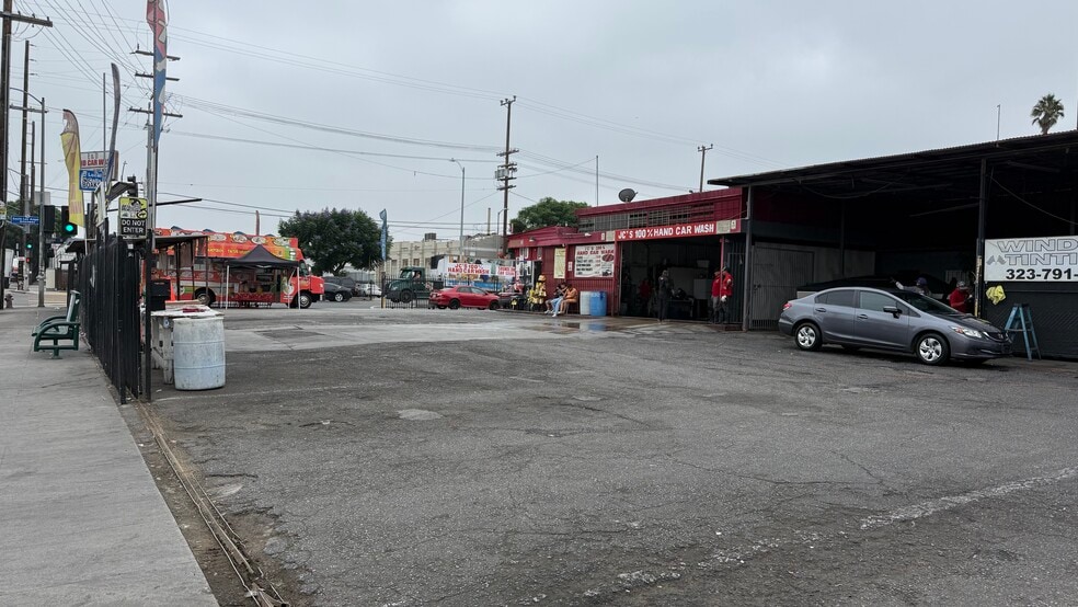 5821 Avalon Blvd, Los Angeles, CA for lease - Building Photo - Image 3 of 5