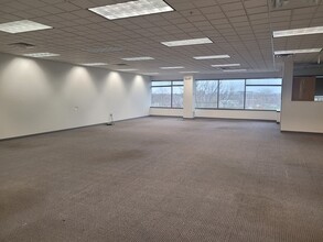 1900 Polaris Pky, Columbus, OH for lease Interior Photo- Image 2 of 5