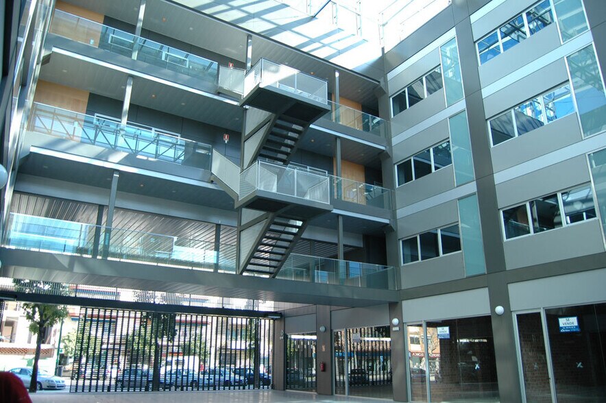 Office in SEVILLA for sale - Building Photo - Image 1 of 10