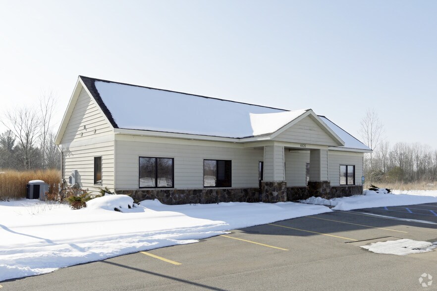 4426 Division St, Moline, MI for sale - Primary Photo - Image 1 of 1