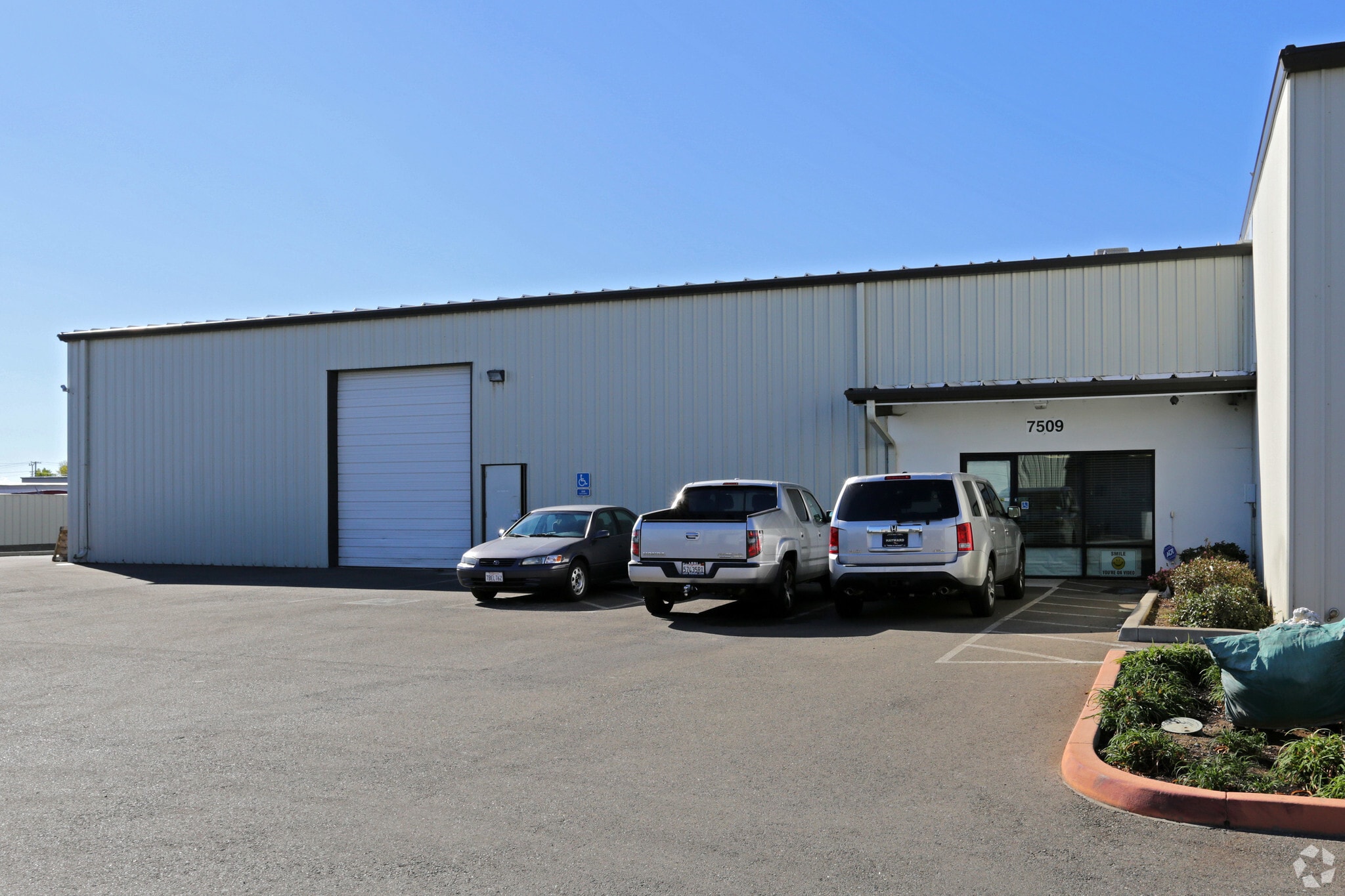 7509 Reese Rd, Sacramento, CA for lease Primary Photo- Image 1 of 14
