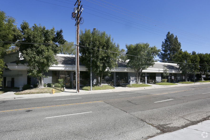 23273-23295 Ventura Blvd, Woodland Hills, CA for lease - Primary Photo - Image 1 of 57