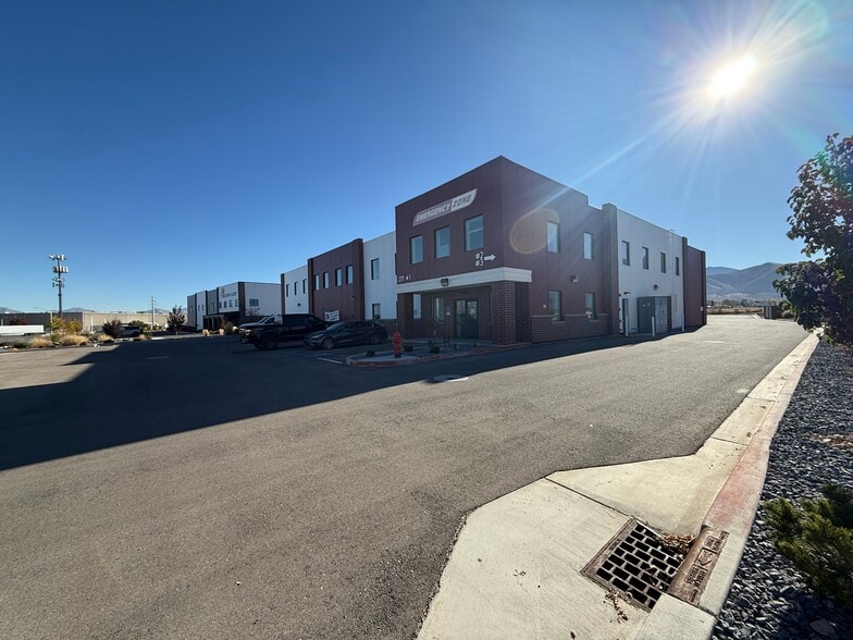 271 S American Way, Payson, UT for lease - Building Photo - Image 1 of 9