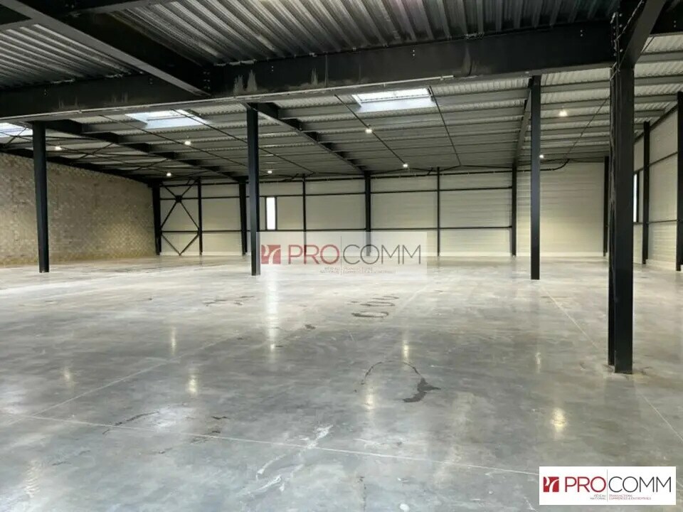 Location Local d'activités 1 183 m² - Photo 1