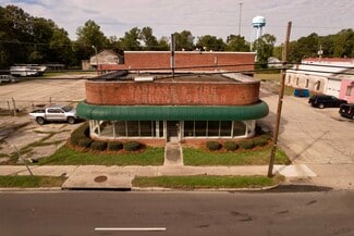 More details for 311 N Longstreet St, Kingstree, SC - Retail for Sale