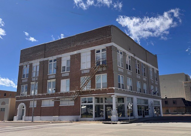 711 Howard Ave, Biloxi, MS for sale Primary Photo- Image 1 of 6