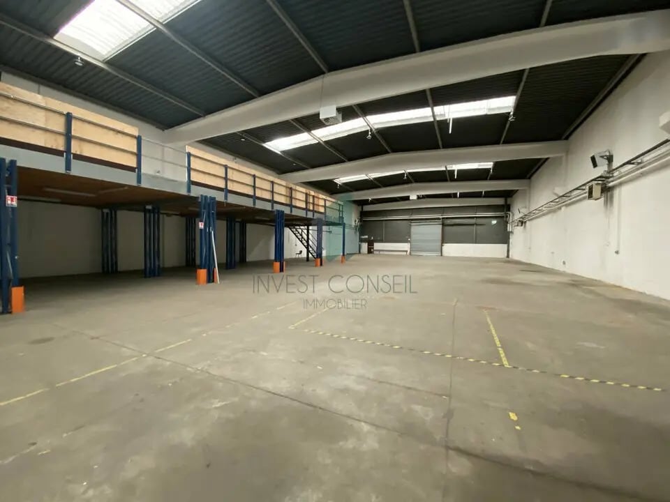 Flex in SAINT-OUEN-L'AUMONE for lease Building Photo- Image 1 of 3