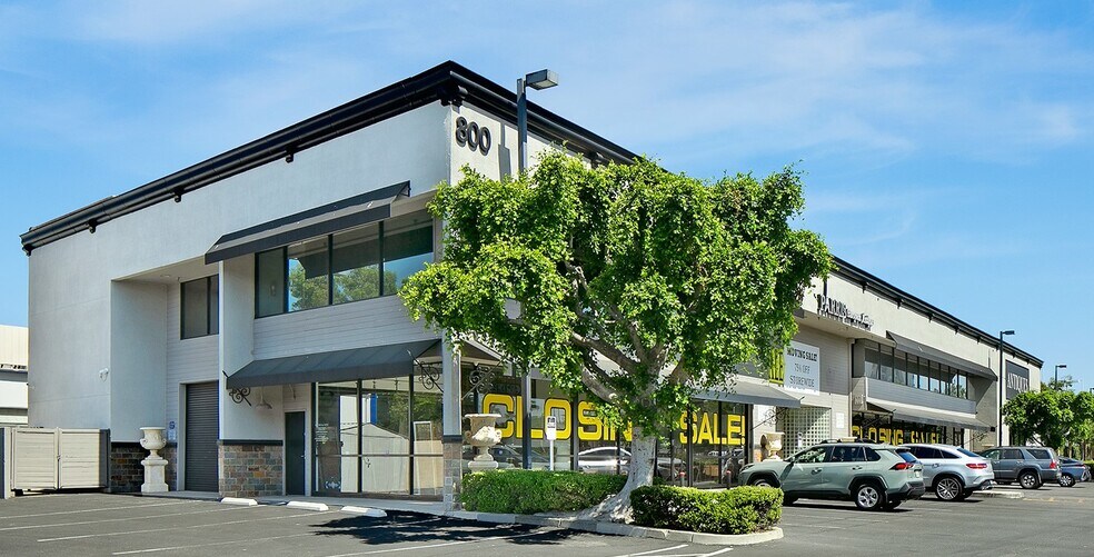 800 E Dyer Rd, Santa Ana, CA for sale - Building Photo - Image 1 of 1