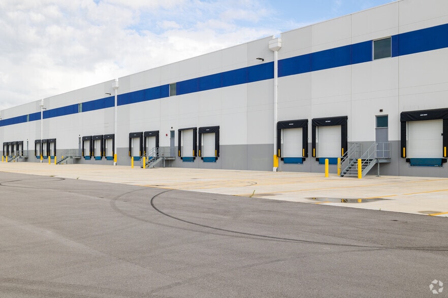 9450 Piper Rd, Punta Gorda, FL for lease - Building Photo - Image 3 of 6