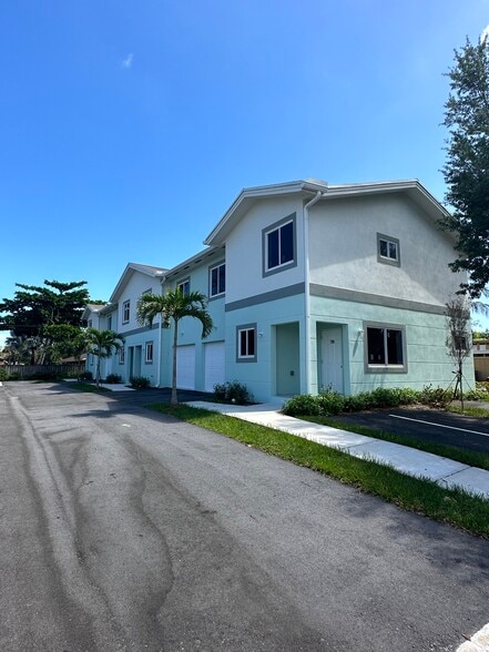 732 NW 2nd Ave, Fort Lauderdale, FL for sale - Primary Photo - Image 1 of 1