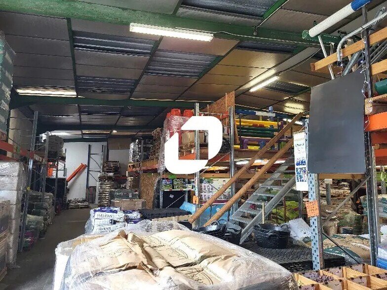 Office in Pessac for lease - Interior Photo - Image 3 of 7