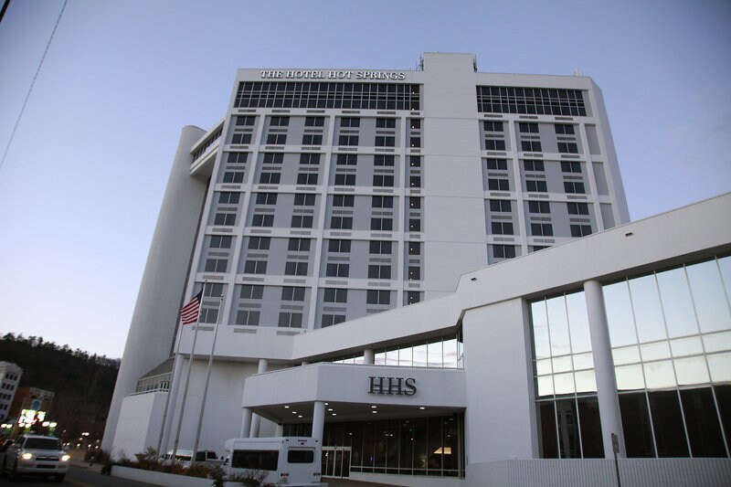 305 Malvern Ave, Hot Springs National Park, AR 71901