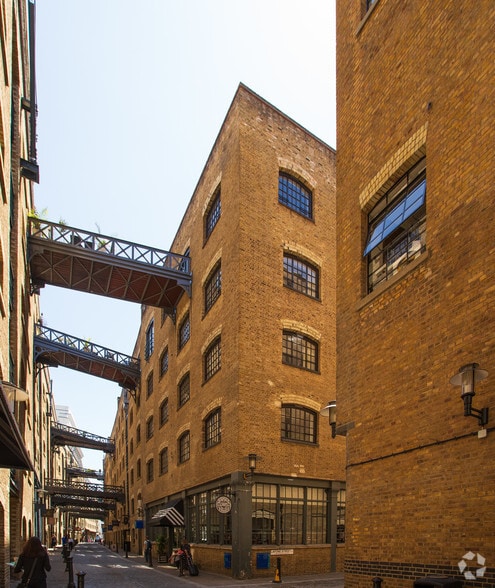 Tower Bridge Rd, London for lease - Building Photo - Image 3 of 5