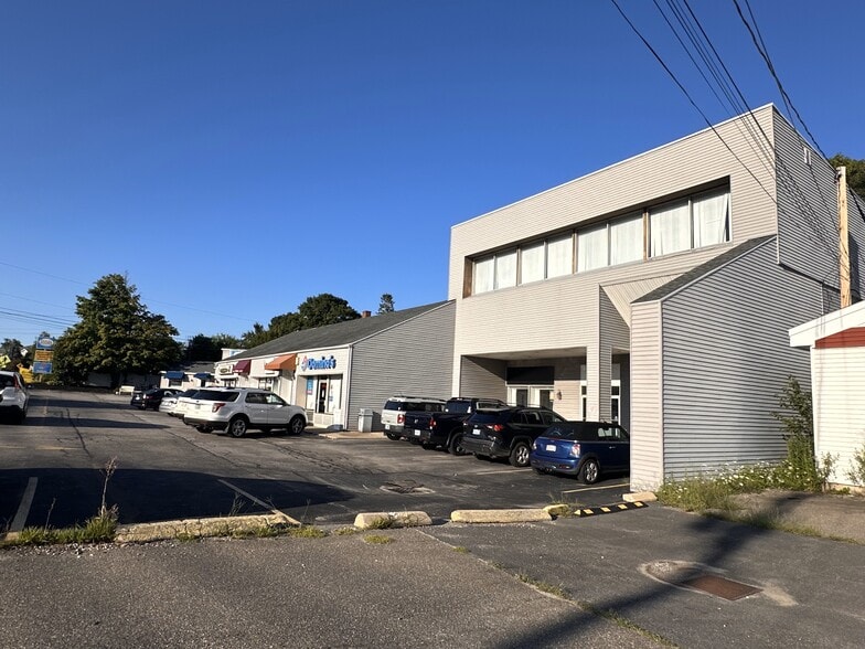 725 Lafayette Rd, Hampton, NH for lease - Building Photo - Image 1 of 13