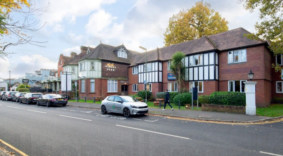 Ashley Park Rd, Walton On Thames for sale - Building Photo - Image 1 of 4