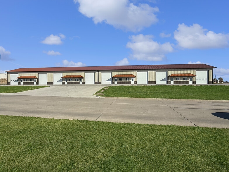 606 Stagecoach Rd, Grinnell, IA for sale - Building Photo - Image 3 of 10