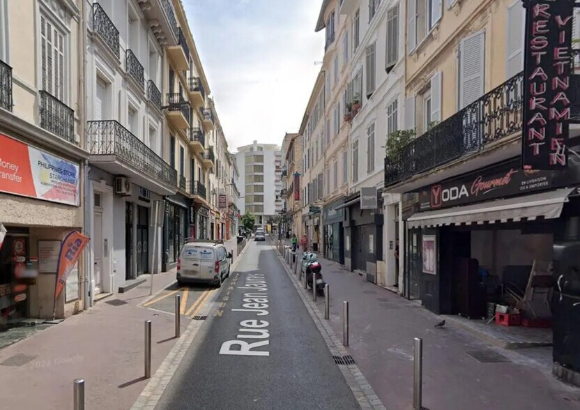 Retail in Cannes for sale - Building Photo - Image 2 of 2