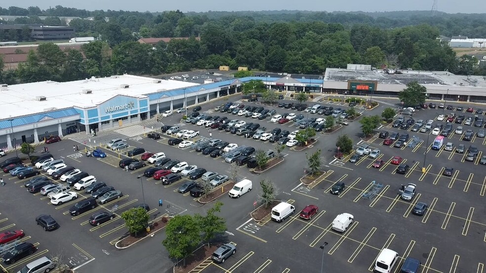 250 Route 59, Suffern, NY for lease - Building Photo - Image 3 of 10