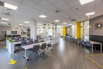 Office in El Prat de Llobregat, Barcelona for lease Interior Photo- Image 2 of 6
