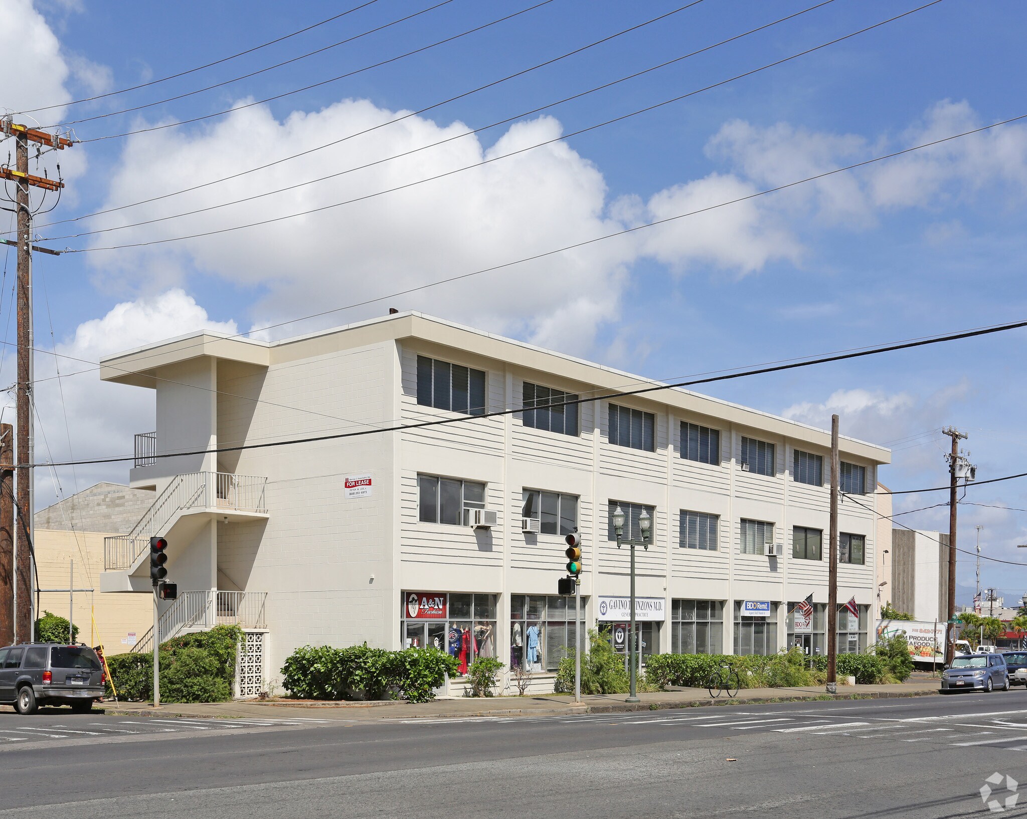 2119 N Wallace - tiu685s