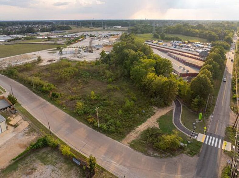 9325 Macon Rd, Cordova, TN for sale - Building Photo - Image 3 of 4