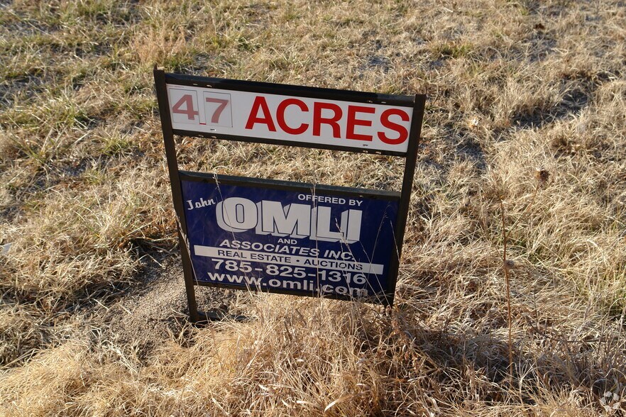 North St, Salina, KS for sale - Primary Photo - Image 1 of 1