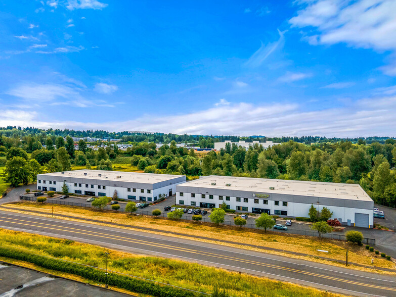 3302 NW Marine Dr, Troutdale, OR for lease - Primary Photo - Image 1 of 5