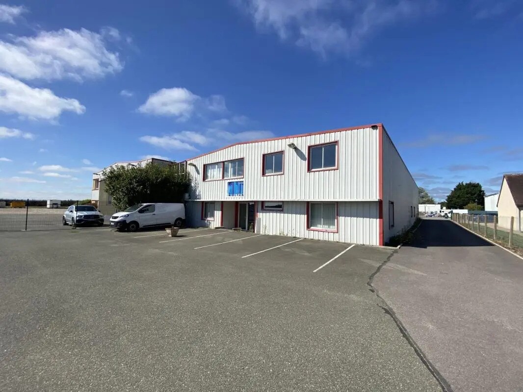 Industrial in Abondant for sale Building Photo- Image 1 of 16
