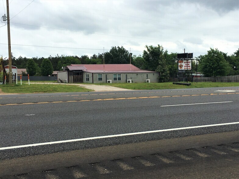 47170 N US Highway 69, Mount Selman, TX 75757