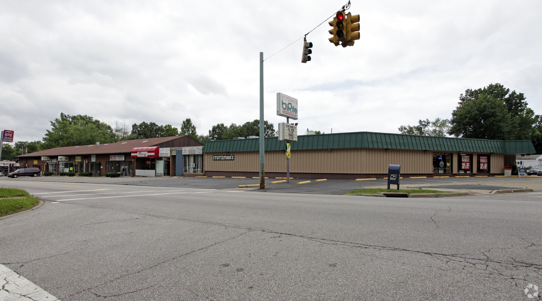 2034-2046 Bailey Rd, Cuyahoga Falls, OH for lease Building Photo- Image 1 of 6