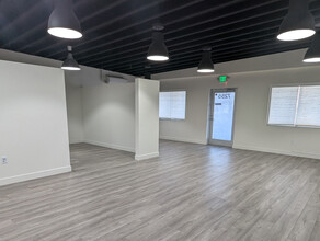 7255 Woodley Ave, Van Nuys, CA for lease Building Photo- Image 1 of 6