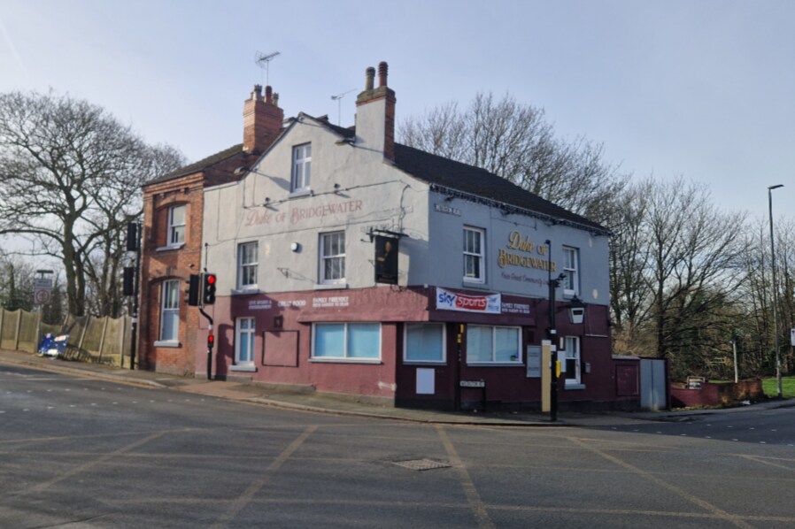 2 Wistaston Rd, Crewe for sale Primary Photo- Image 1 of 3