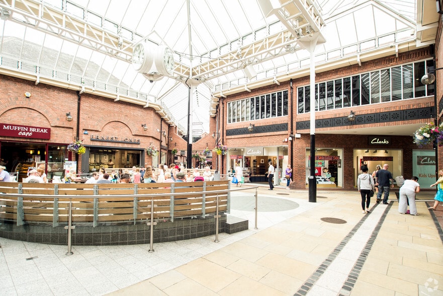 Lowther St, Carlisle for sale - Interior Photo - Image 3 of 11