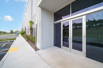 12200 NW 25th St, Miami, FL for lease Interior Photo- Image 2 of 13