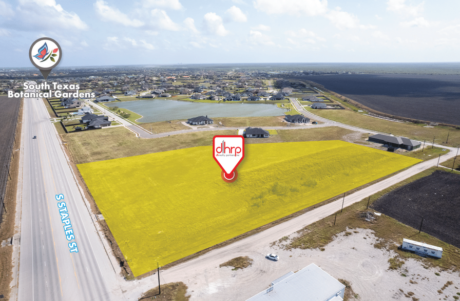 S Staples, Corpus Christi, TX for sale - Primary Photo - Image 1 of 10