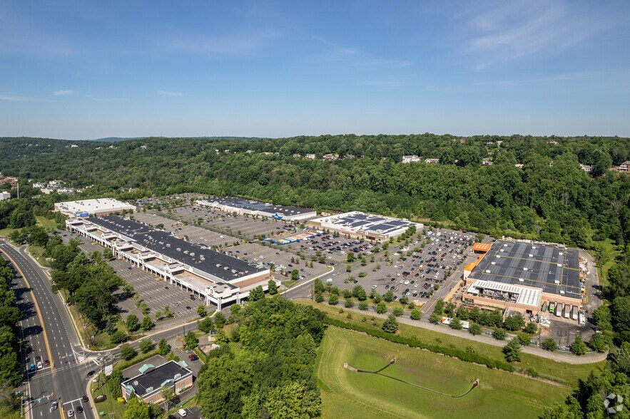 1511 US Highway 22, Watchung, NJ 07069 Watchung Square Mall