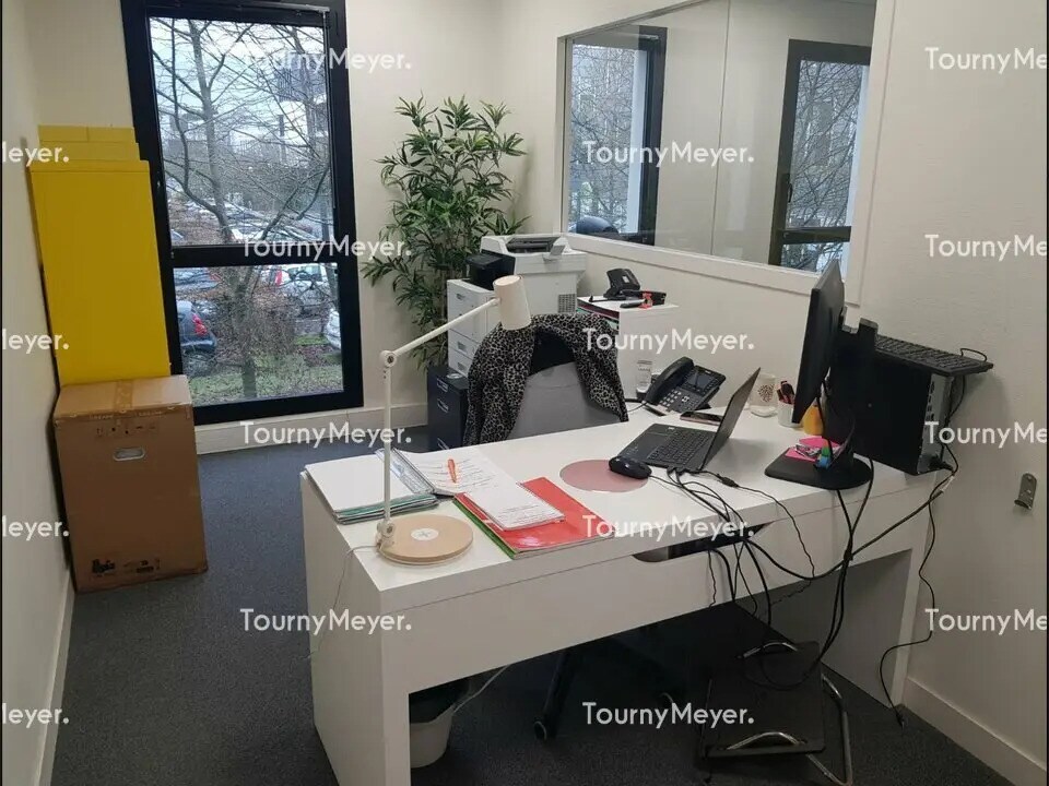 Office in Rennes for lease Building Photo- Image 1 of 4