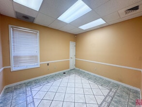 816 Broad St, Meriden, CT for lease Interior Photo- Image 2 of 7