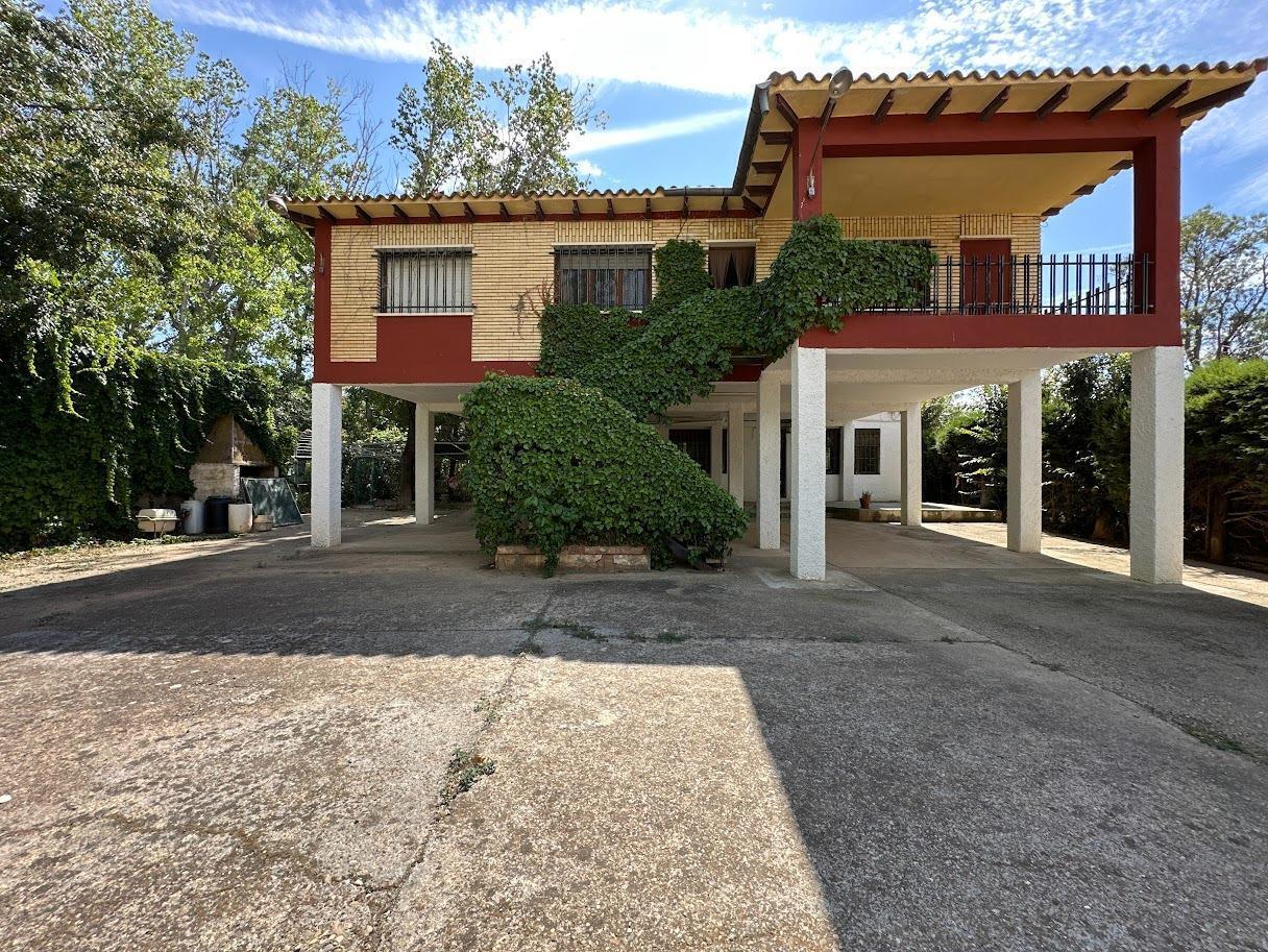 Land in Cadrete, Zaragoza for sale Primary Photo- Image 1 of 1