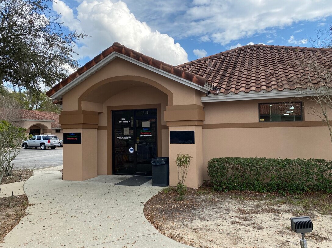 3261 Us Highway 441/27, Fruitland Park, FL 34731