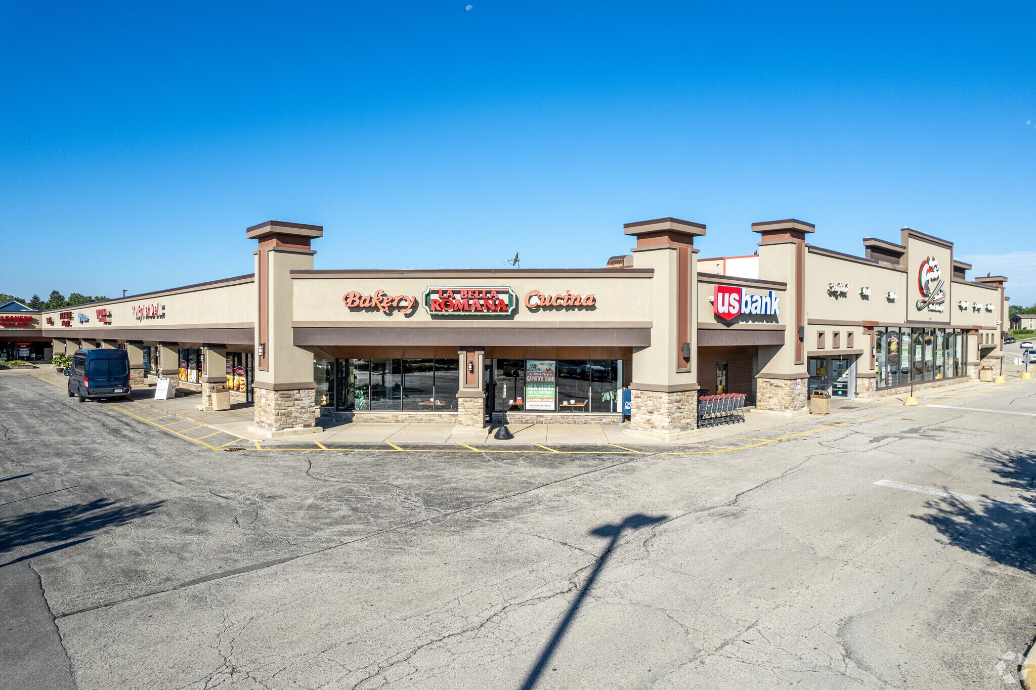 10901250 E Lake St, Hanover Park, IL 60133 Greenbrook Plaza