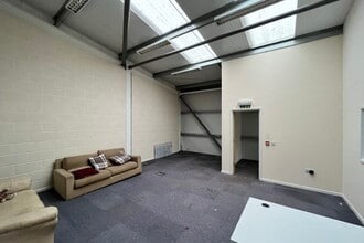 Ethmar Ct, Willand for lease Interior Photo- Image 1 of 3