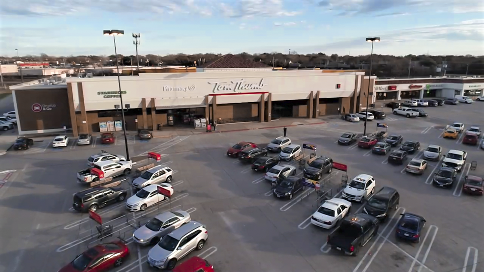 8602-8698 Skillman St, Dallas, TX for lease - Building Photo - Image 1 of 8