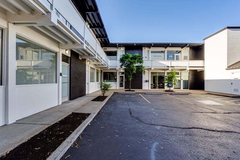 1445 Willamette St, Eugene, OR for lease - Building Photo - Image 3 of 13