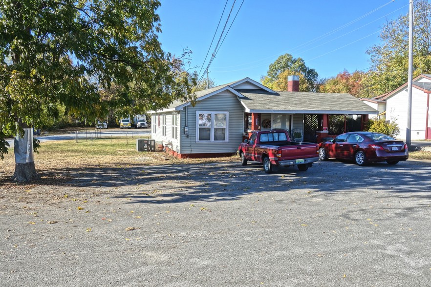 2201 Meridian St N, Huntsville, AL for sale - Primary Photo - Image 1 of 1