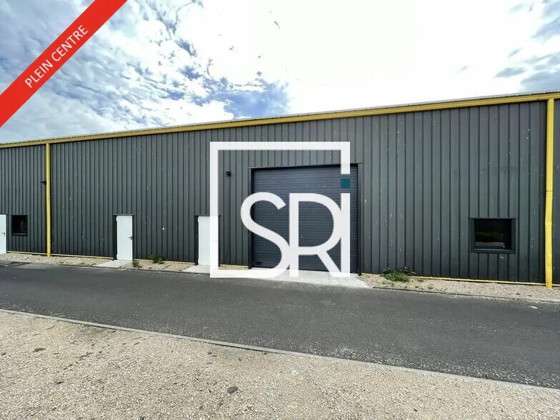 Industrial in Aubière for lease - Building Photo - Image 3 of 11