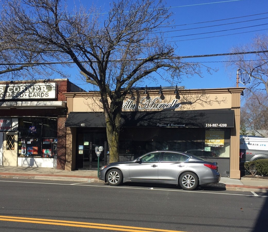 455 Merrick Rd, Lynbrook, NY 11563