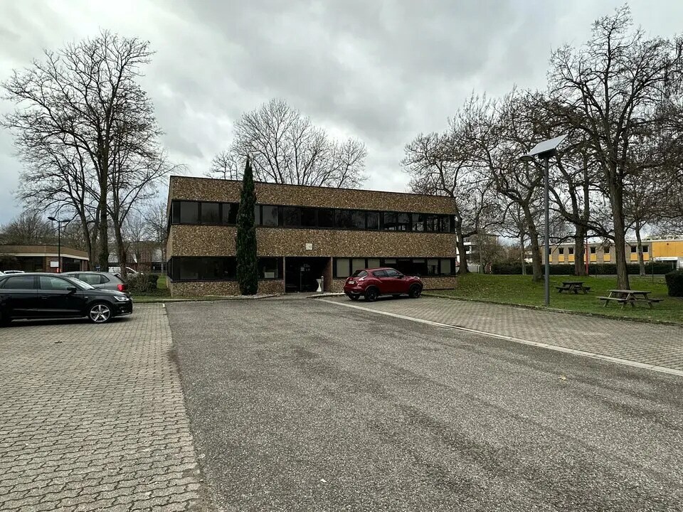 Office in Lingolsheim for lease Building Photo- Image 1 of 7